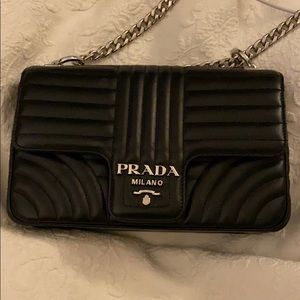Prada medium Diagramme